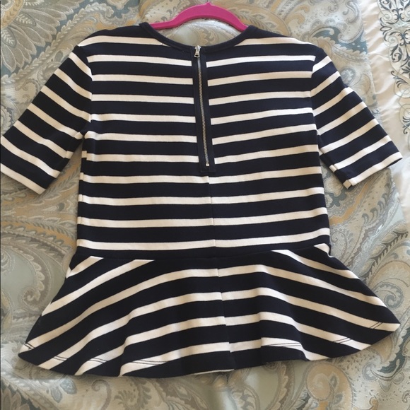 Gap Fit and Flare Top - Picture 2 of 3